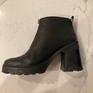 Sorel Black Heeled Ankle Boots
